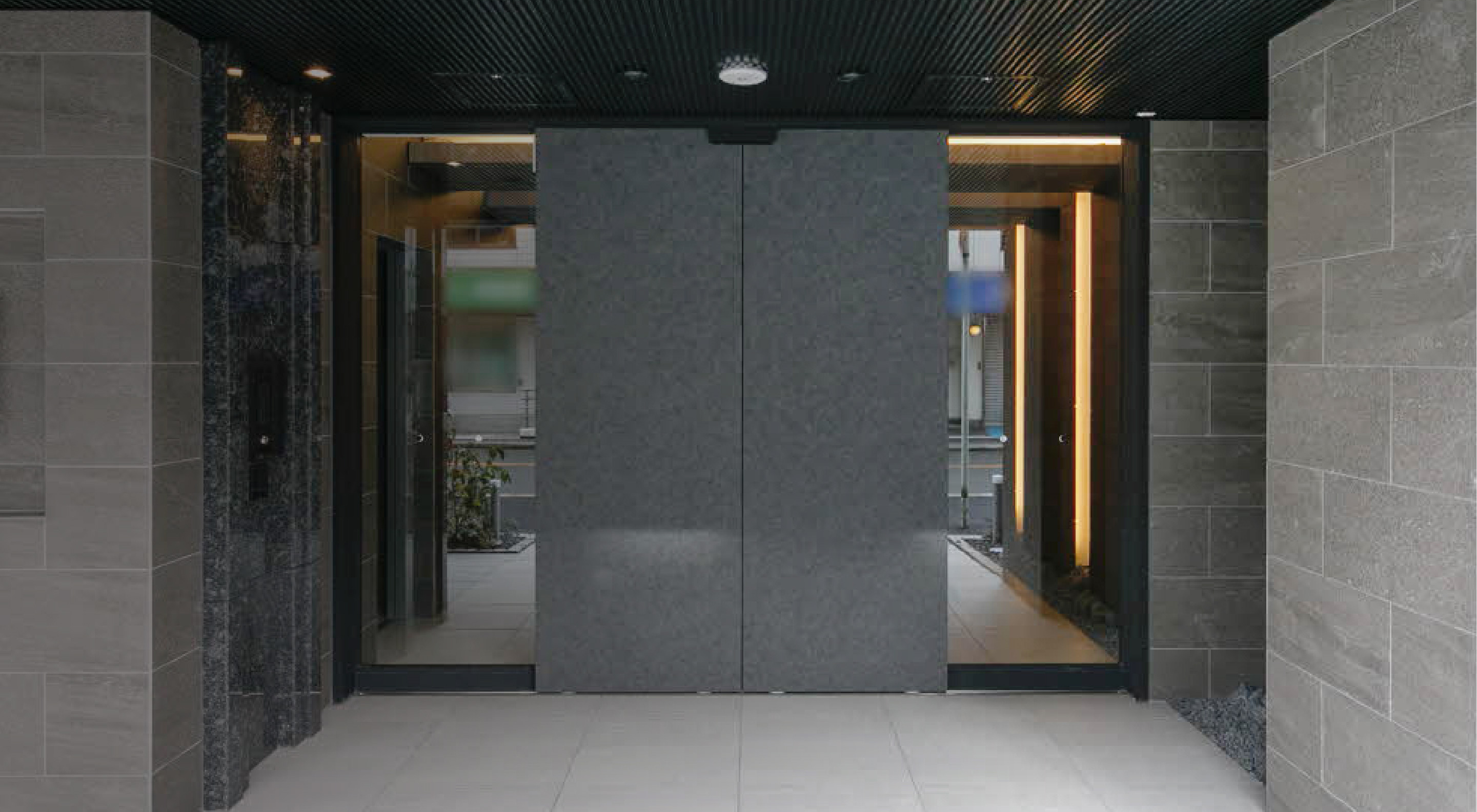 ロイヤルパークヒルズうめきたエントランスホールの写真